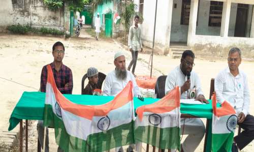 मदरसा दारुल इरफान में स्वतंत्रता दिवस हर्षोल्लास के साथ मनाई गई।