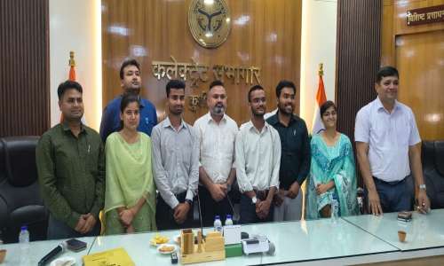 कुशीनगर में जनता दर्शन ऐप का शुभारंभ: -शिकायत निस्तारण होगा तेज, पारदर्शी और समयबद्ध।