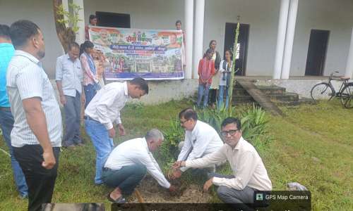 सेवा संकल्प अभियान के तहत गाँधी स्मारक पीजी महाविद्यालय, समोधपुर में वृक्षारोपण कार्यक्रम आयोजित।