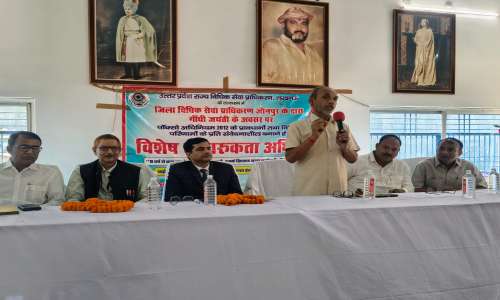 जिला विधिक सेवा प्राधिकरण जौनपुर द्वारा गांधी जयंती के अवसर पर  छात्र छात्राओं को पाक्सो अधिनियम 2012 के विषय में किया गया जागरूक ।